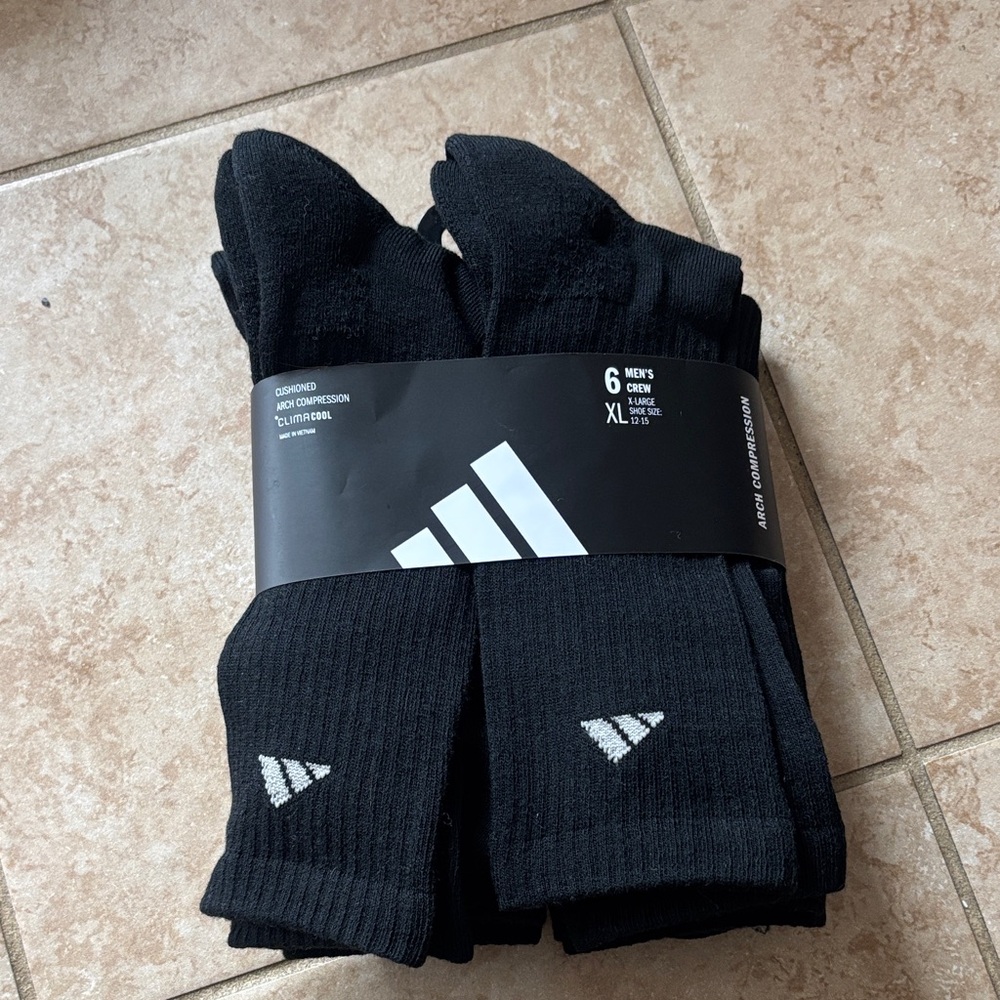 Adidas Men's Black Athletic Crew Socks - 6 Pack
Size 12-15